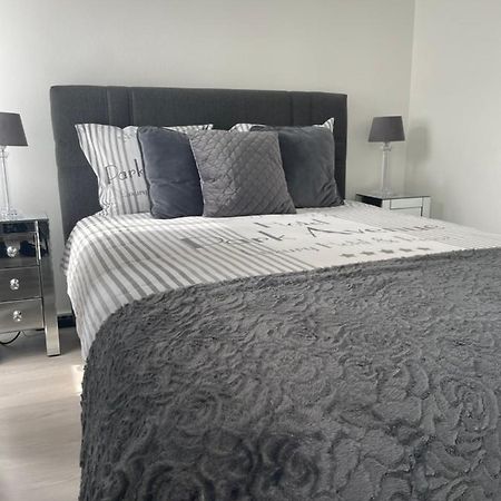 Executive Double Room With En-Suite In Guest House City Centre R4 Люксембург Екстериор снимка